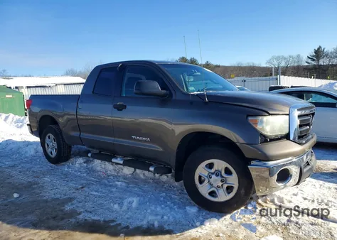2010 Toyota Tundra Double Cab Sr5 из США, поврежденный, VIN 5TFUM5F1XAX009865